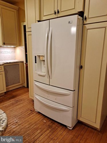 1339 Dekalb St, Norristown PA  19401-3403 exterior