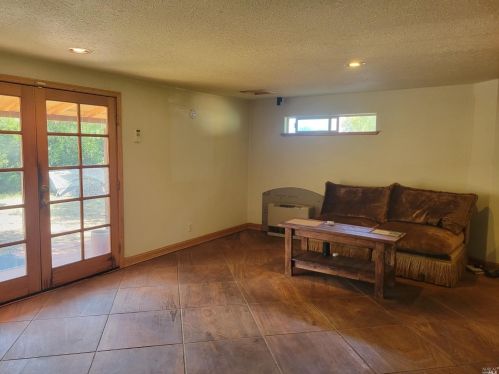 21801 Eastside Rd, Willits CA  95490-5700 exterior