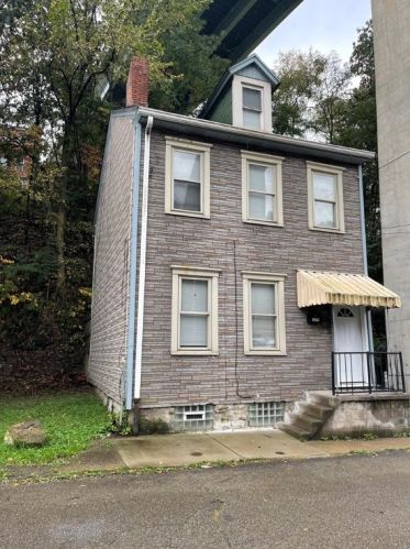 175 Lecky Ave, Pittsburgh, PA 15212-2305