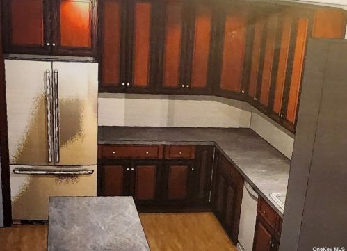 1659 Straight Path, Wheatley Heights NY  11798-1903 exterior