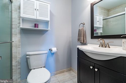 23 Yorktown Ct, Blue Bell PA exterior