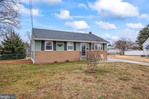 306 Veterans Dr, Palmyra NJ  08065-2319 exterior