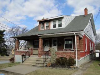 403 4th St, Emmaus, PA 18049-3833