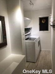 6 Deerland Dr, East Quogue NY  11942-3604 exterior
