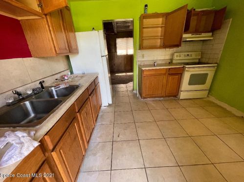 1106 Grove Ave, Cocoa, FL 32922-6295