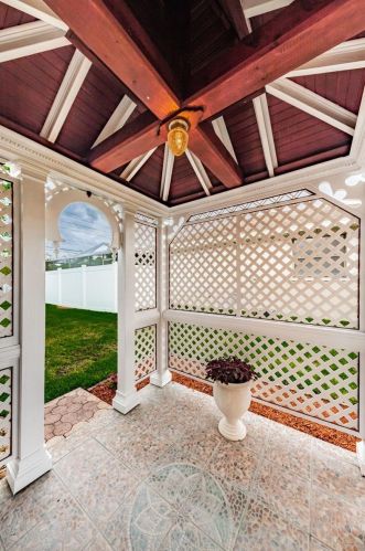 1083 Northridge Dr, Palm Harbor FL  34683-2720 exterior