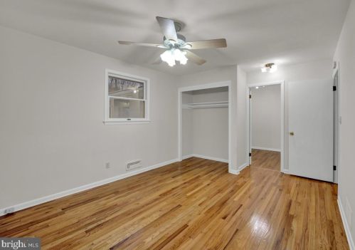 84 Berwyn Pl, Lawrence Township NJ  08648-3604 exterior