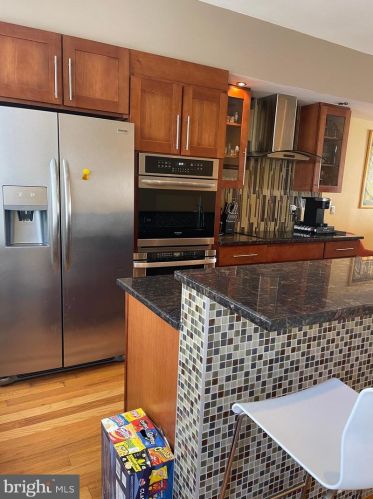 439 Krams Ave, Philadelphia PA  19128-3309 exterior