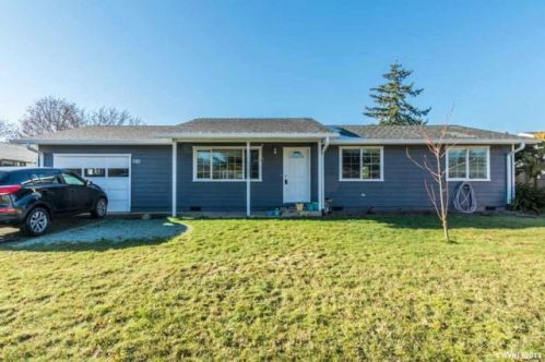 720 Airway Rd, Lebanon, OR 97355-1337