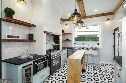 1613 15th St, Philadelphia PA  19121-3401 exterior
