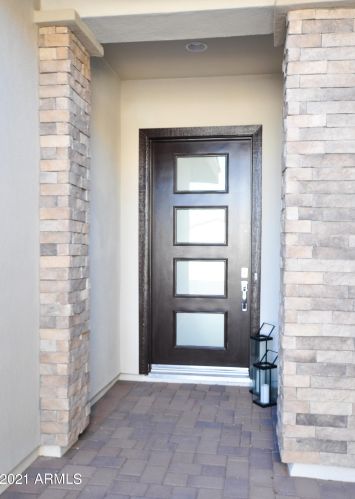 1650 Henry Ln, Gilbert, AZ 85295