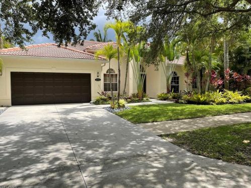 14481 Indigo Lakes Cir, Naples, FL 34119-4809