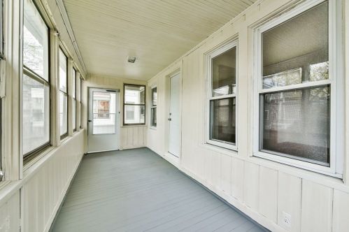 13 Phoenix St, Springfield MA  01104-2450 exterior