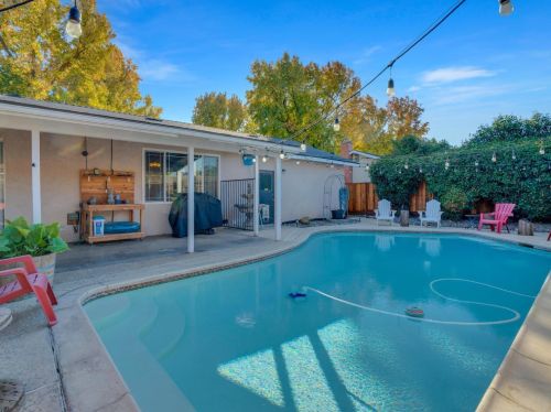 2417 Tallent Dr, Modesto CA  95355-4041 exterior