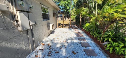 1221 58th Ave, Hollywood FL  33021-5121 exterior