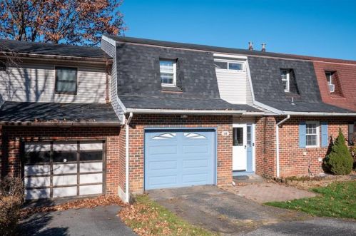 140 Vista Dr, Easton, PA 18042-7202