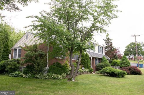 211 Jasper Rd, Norristown, PA 19406-1725