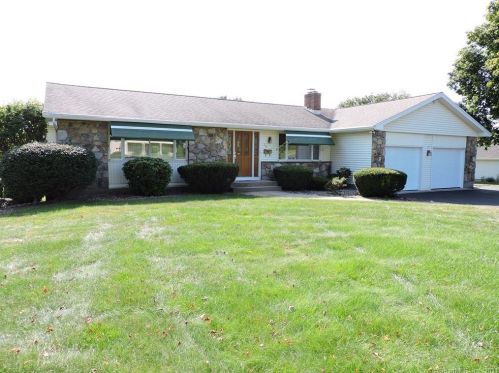 90 Bayberry Trl, Wapping, CT 06074-3809