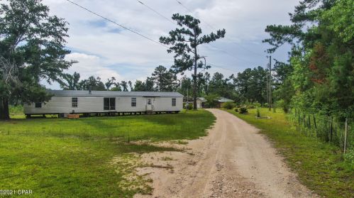 4222 Ellis Ln, Marianna, FL 32446-5668
