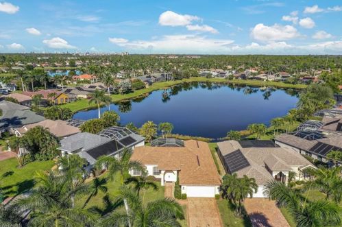 1486 Vintage Ln, Naples, FL 34104-0819