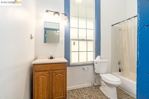 760 29th St, Oakland CA  94606-3510 exterior