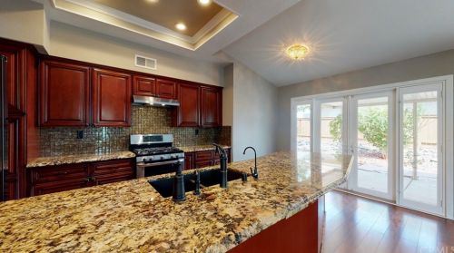15493 Amber Pointe Dr, Victorville, CA 92394-5532
