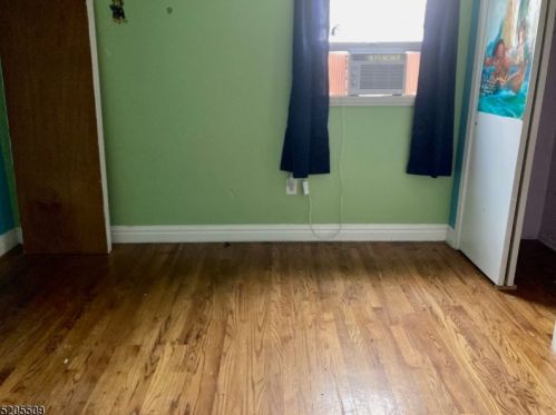 108 Bridge St, Manville NJ  08835-2328 exterior