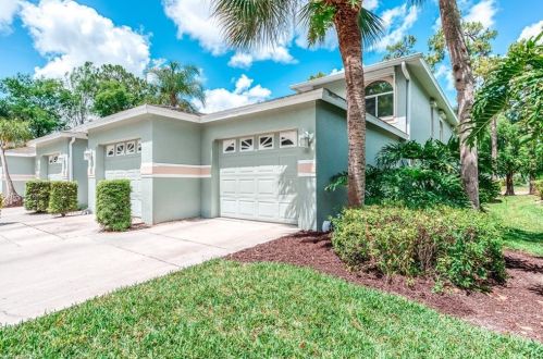 925 New Waterford Dr, Naples, FL 34104-7890