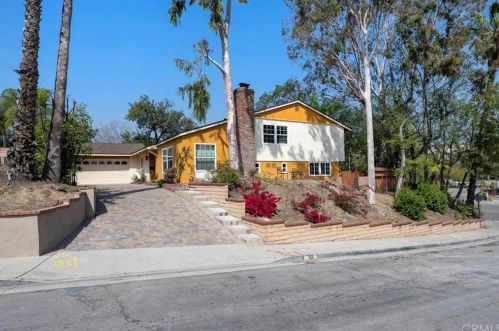 755 Hillsboro Pl, Fullerton, CA 92833-2350