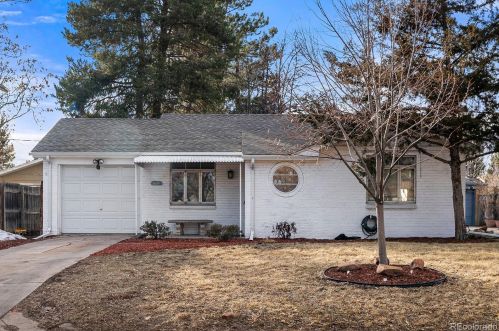 651 Holly St, Denver CO  80246-1424 exterior