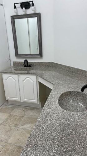 607 Mission Cir, Irving TX  75063-4578 exterior