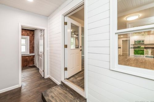 12 Icehouse Rd, Norwich CT  06351-3207 exterior