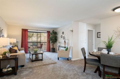 1550 Maple St, Escondido CA  92025-6033 exterior