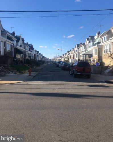 6501 Guyer Ave, Philadelphia PA 19153-2405 exterior