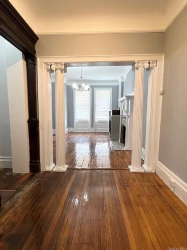 205 Prospect Ave, Mount Vernon NY  10550-2347 exterior