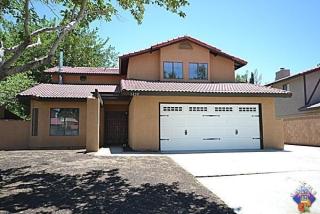 1230 Magnolia Dr, Lancaster, CA 93535-5766