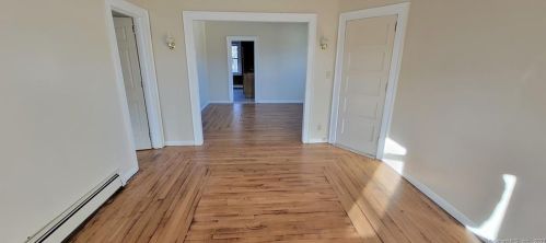 30 Merriam Ave, Bloomfield CT  06002-3807 exterior