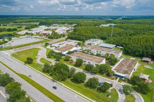 19018 Fishermans Bend Dr, Lutz FL  33558-9753 exterior