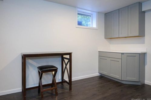 80 Circle Dr, Litchfield CT  06750-1710 exterior