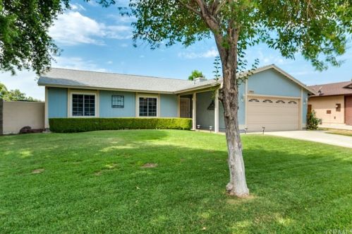 2405 Deanna Dr, San Bernardino, CA 92407-2270