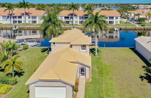 179 Eveningstar Cay, Naples, FL 34114-9612