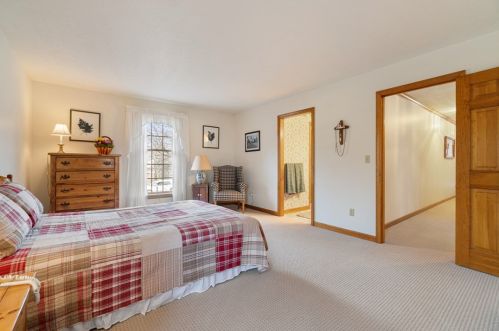 718 Willowcrest Dr, Gibsonia PA  15044-6028 exterior