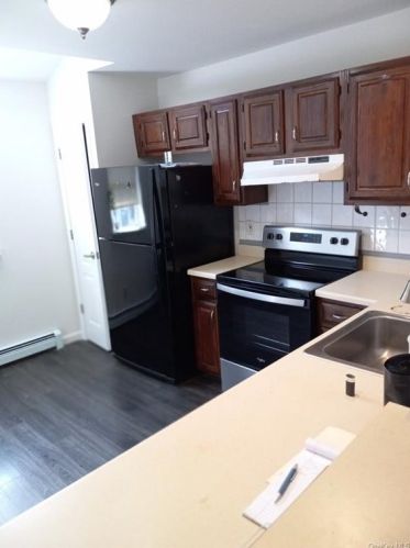 19 Franklin Pl, Washingtonville NY  10992-1354 exterior