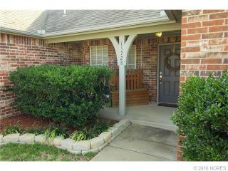 15328 89th Pl, Owasso, OK 74055-8522