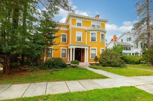 16 Garfield Pl, Poughkeepsie NY 12601-4326 exterior