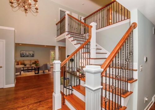 636 Westminster Rd, Hermitage, PA 16148-3204