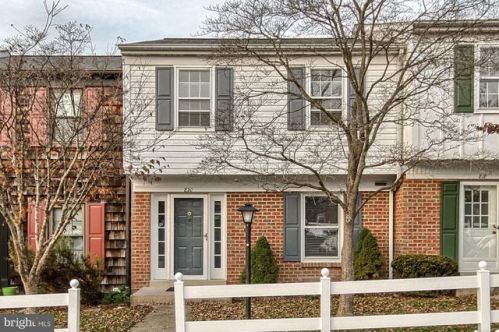 820 Allenview Dr, Navy Sup Dpt PA  17055-6183 exterior