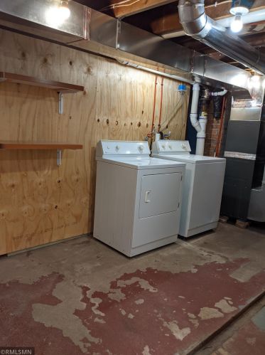 800 4th St, Willmar MN  56201-4522 exterior