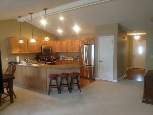 8412 Villa Cir, Sellersburg, IN 47172-1067