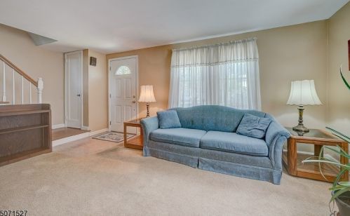 35 Lynwood Rd, Verona, NJ 07044-1714